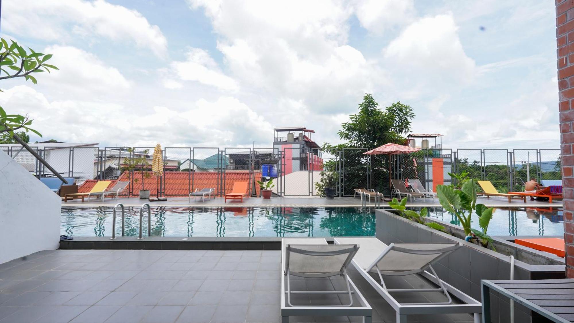 Marina House Muaythai Ta-Iad Phuket Chalong Buitenkant foto